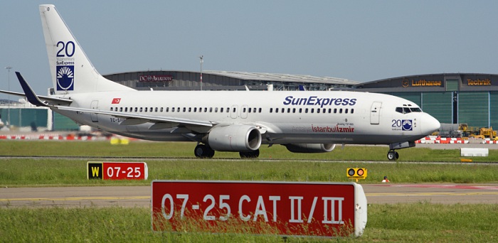 TC-SUO - SunExpress Boeing 737-800