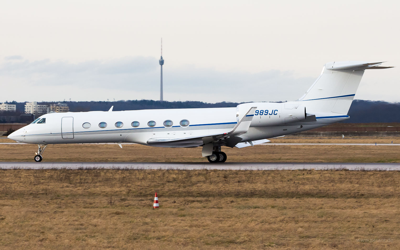 N989JC ? Gulfstream G550 in Stuttgart / STR